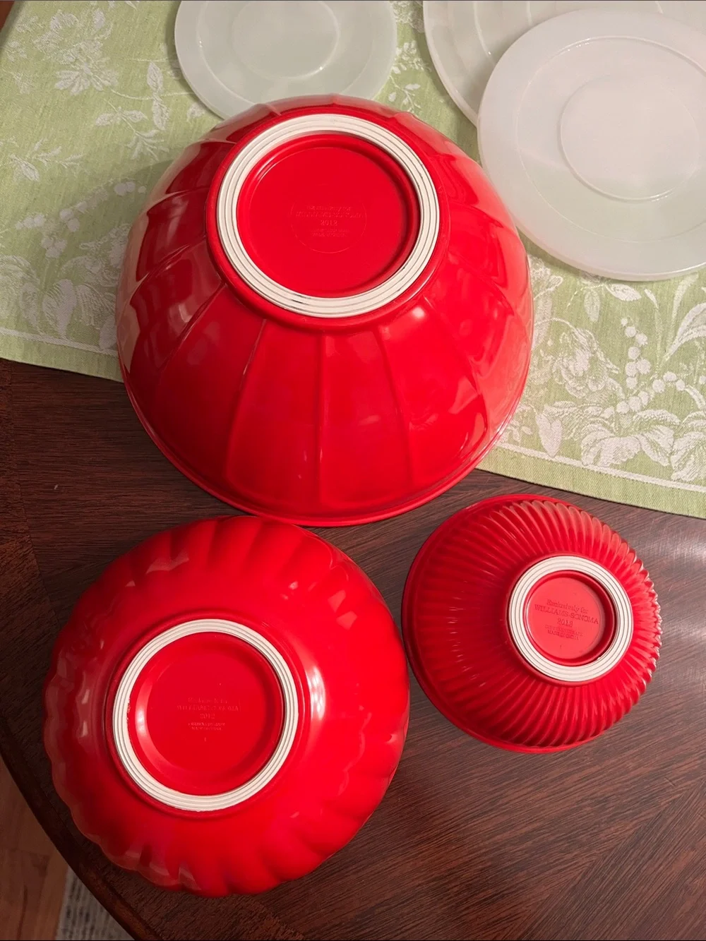 Williams Sonoma three nesting